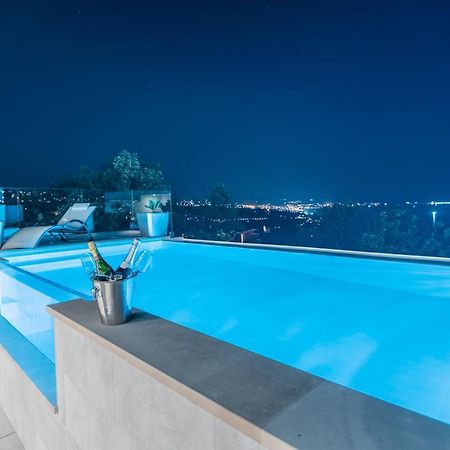 מטולי Villa The Boat With Rooftop Pool מראה חיצוני תמונה