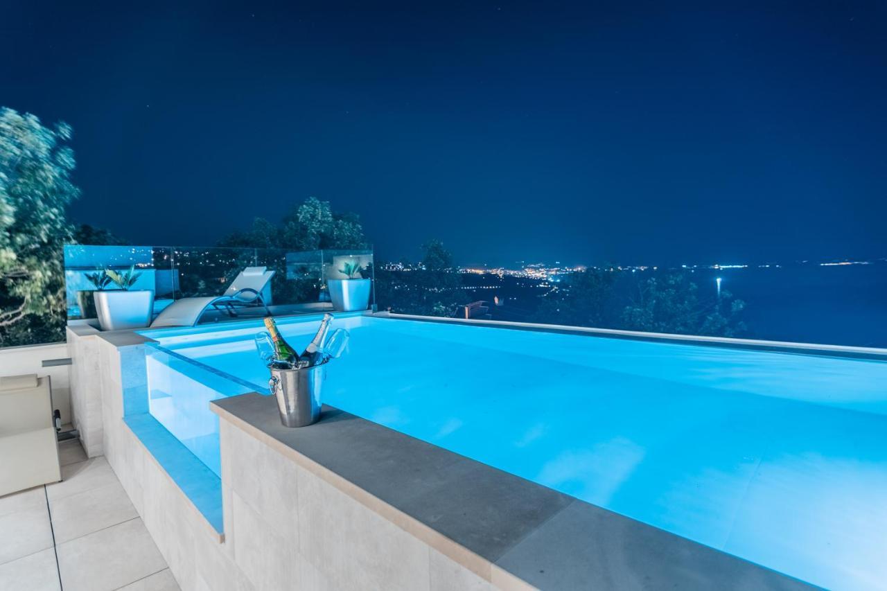 מטולי Villa The Boat With Rooftop Pool מראה חיצוני תמונה