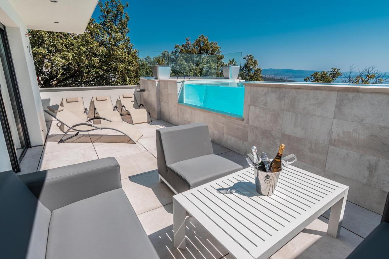 מטולי Villa The Boat With Rooftop Pool מראה חיצוני תמונה